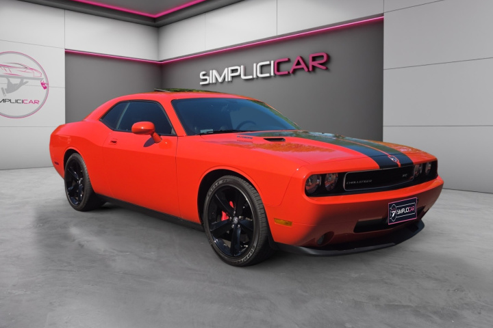 DODGE CHALLENGER