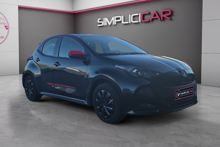 TOYOTA YARIS HYBRIDE MY22