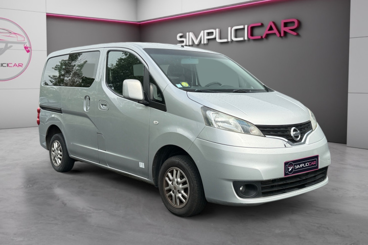 NISSAN NV200 COMBI