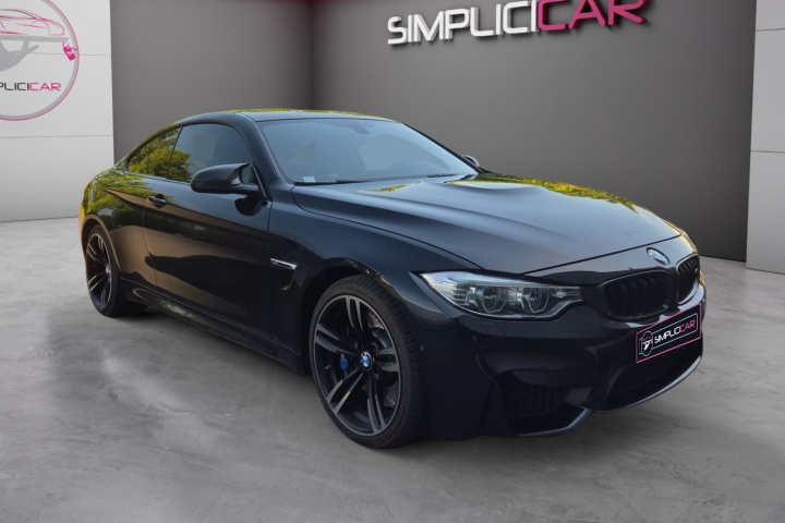 BMW M4 COUPE F82