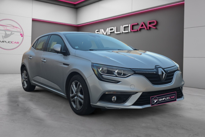 RENAULT MEGANE IV BERLINE BUSINESS
