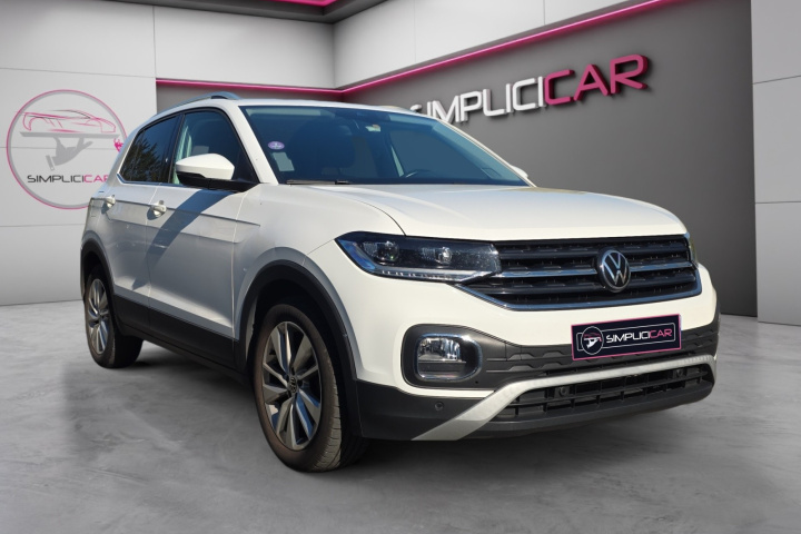 VOLKSWAGEN T-CROSS
